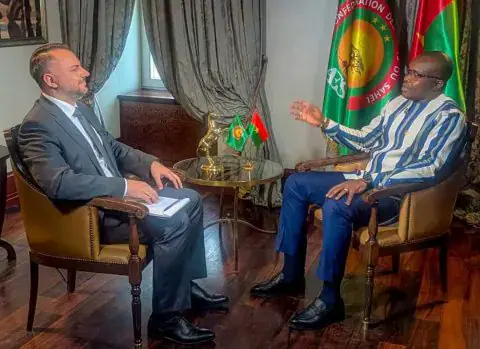 Diplomatie : Rimtalba Jean Emmanuel Ouédraogo réaffirme la liberté de choix du Burkina Faso