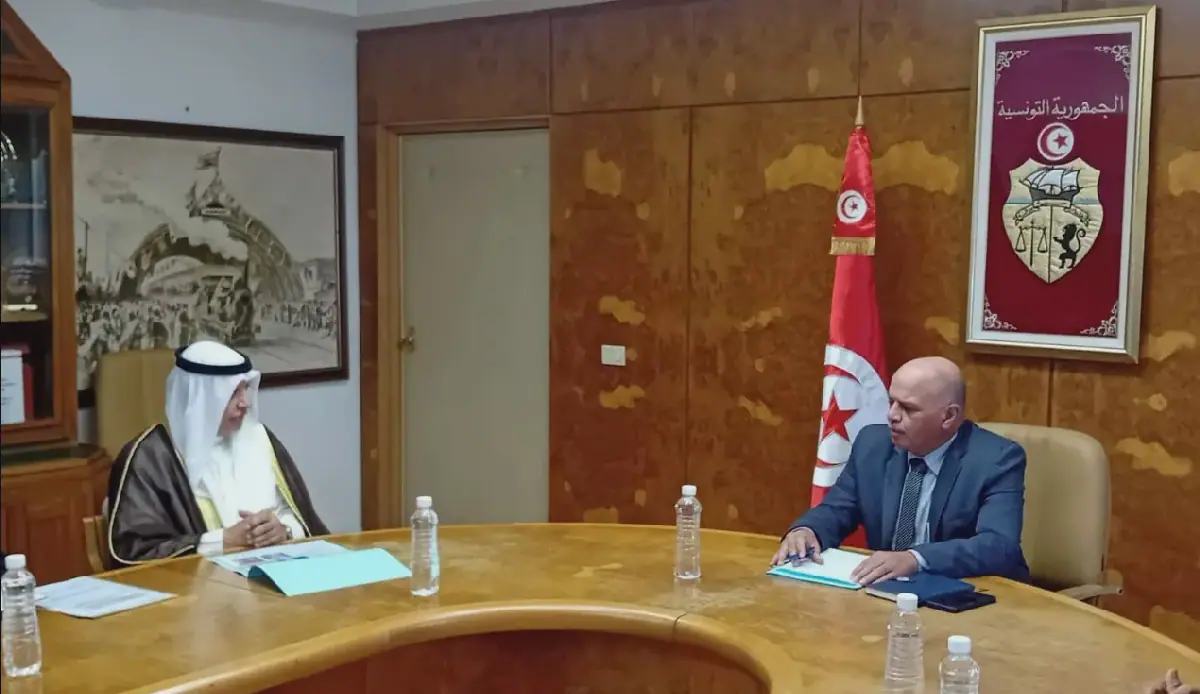 Tunisia's Transport Minister Holds Talks with Arab Development Fund Delegation