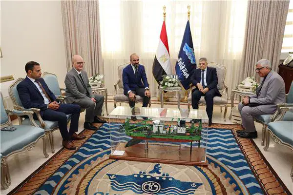 Egyptian Suez Canal Authority Enhances Dredging Fleet