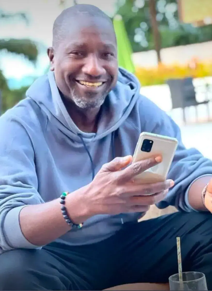 Guinean Artist Mamadou Thug Pays Tribute to Séné Diallo