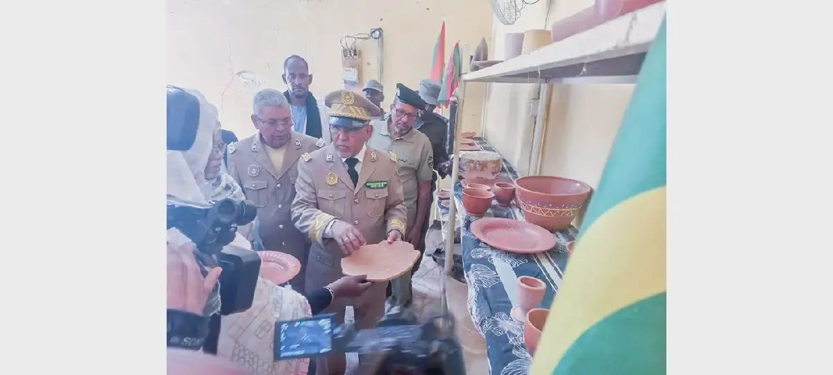 Mauritania's Governor of L'عصابة Inspects Traditional Industry Center in Kiffa