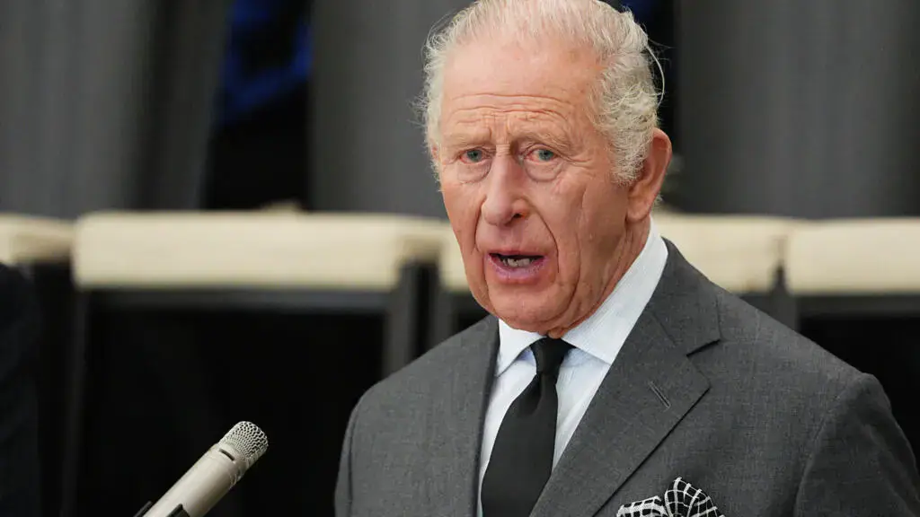 Le roi Charles confronté aux appels à des excuses pour l’esclavage lors de sa tournée dans les Caraïbes