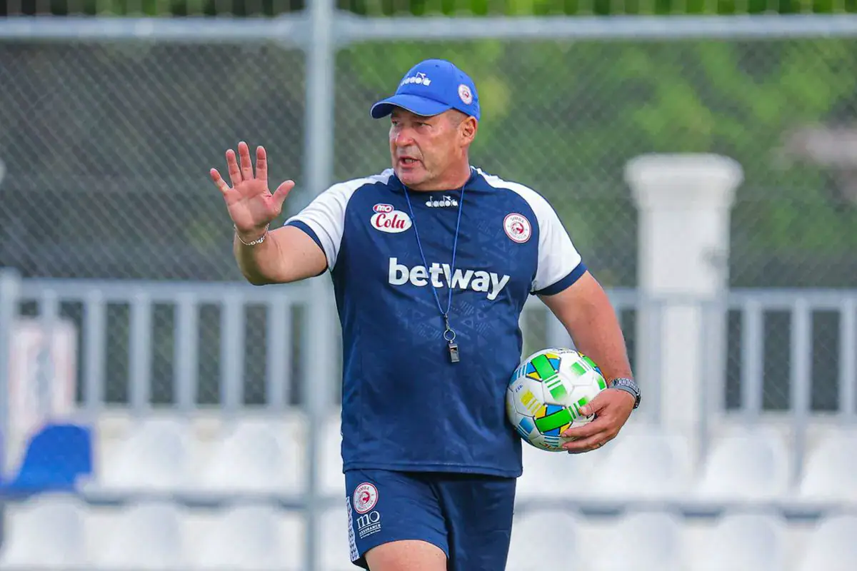 Simba SC Reassures Fans that Coach Steve Barker is Staying Amid Sundowns Links