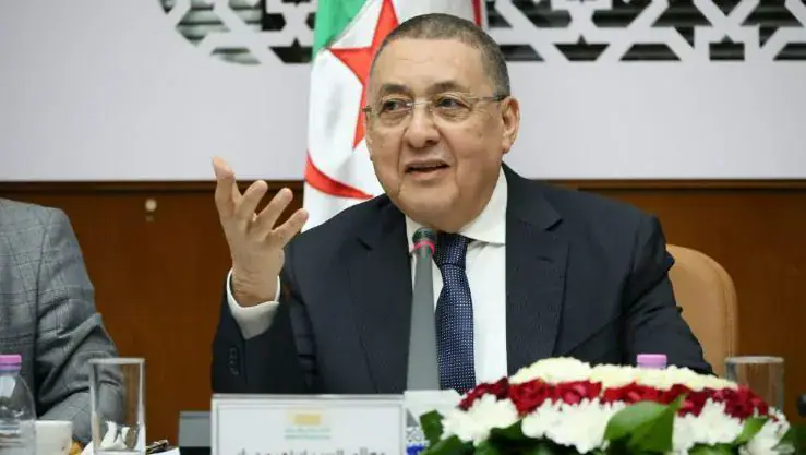 Algerian Minister Oversees Installation of New Governors