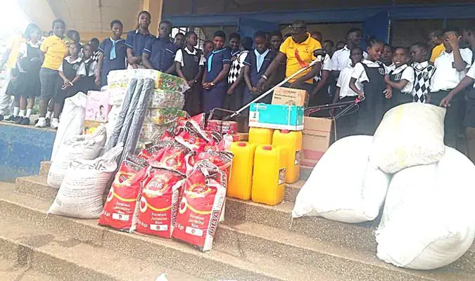 De Youngster’s School donates GH¢120,000 worth of items to schools for the blind, deaf