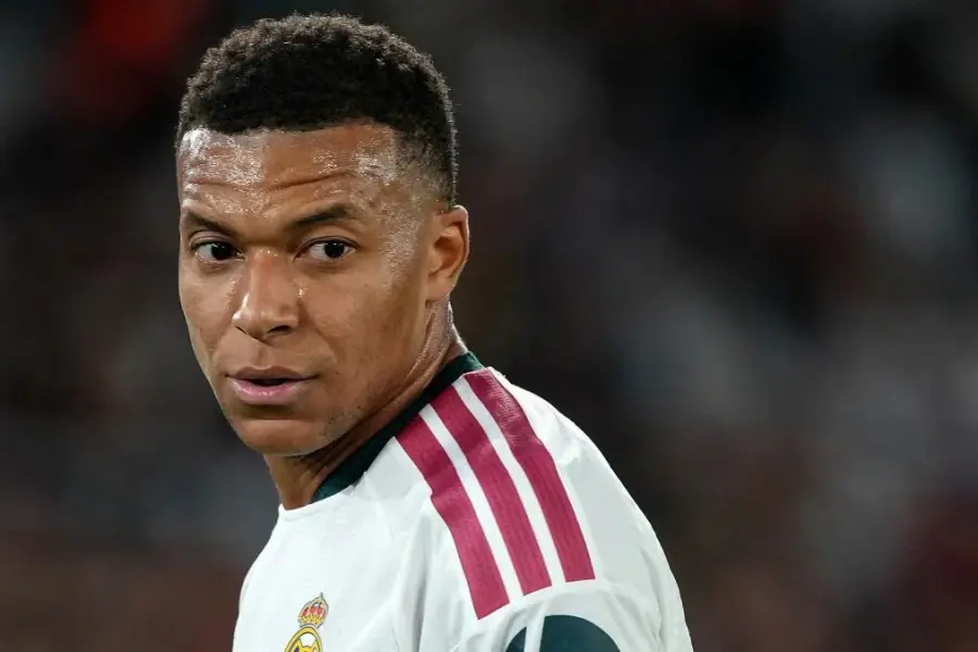 Kylian Mbappé Faces Backlash in China Over Controversial Remarks