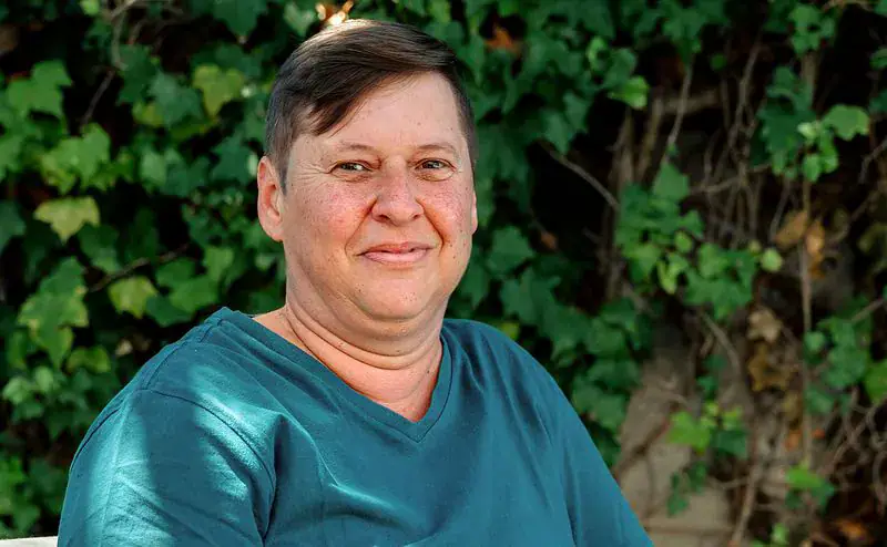 Content creator Olive Viglatzis fights hunger one budget meal at a time