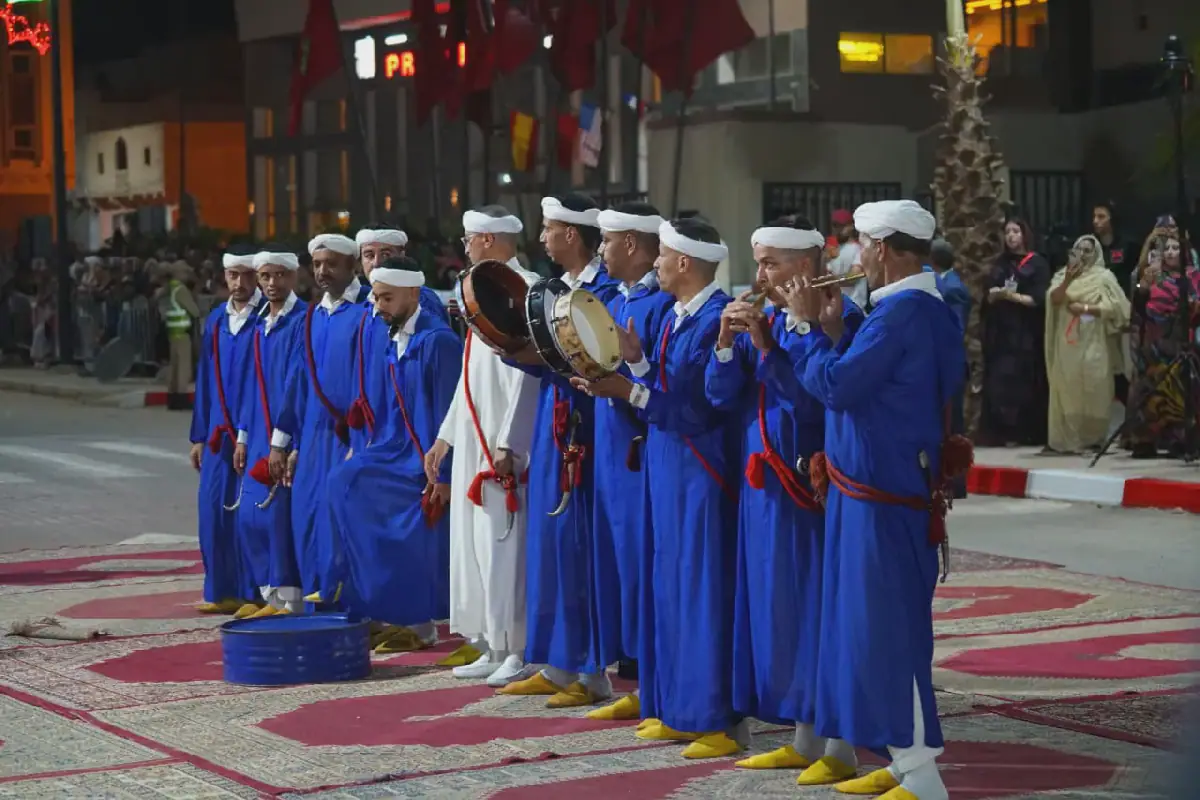السمارة.. كرنفال عيد الوحدة يحتفي بفسيفساء التراث المغربي في ليلة استثنائية