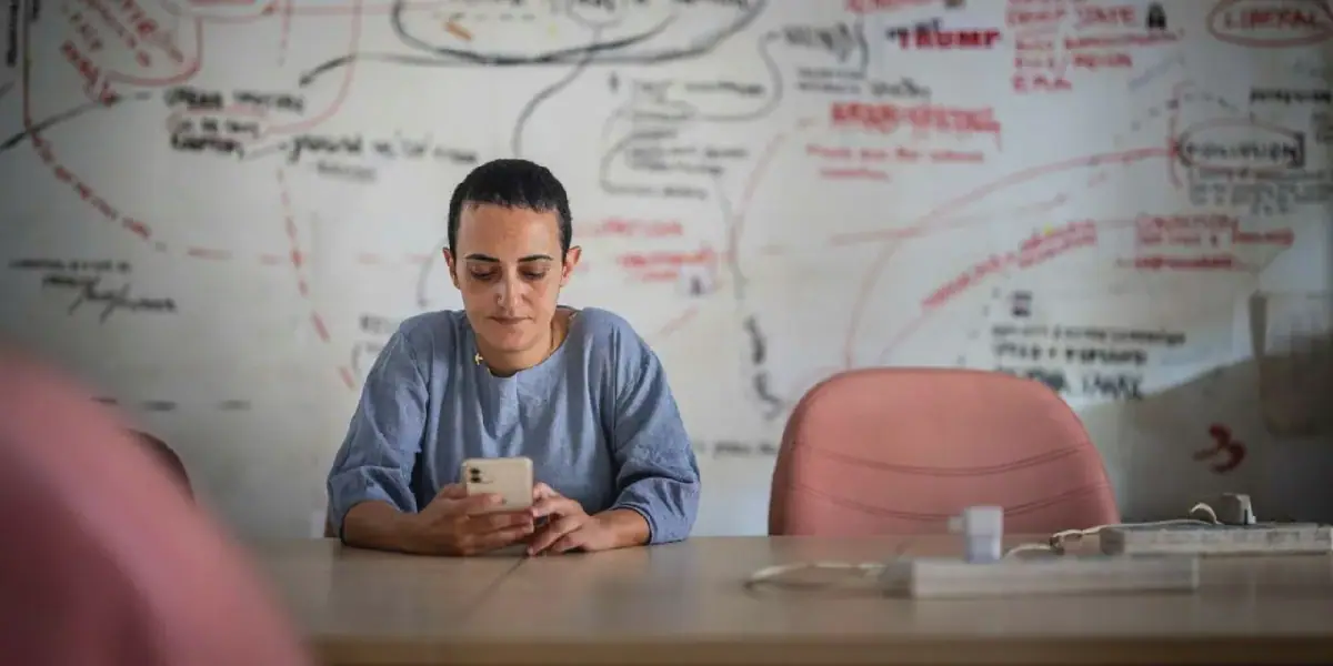 Egyptian Court Orders Closure of Mada Masr, Fines Editor-in-Chief EGP 3 Million