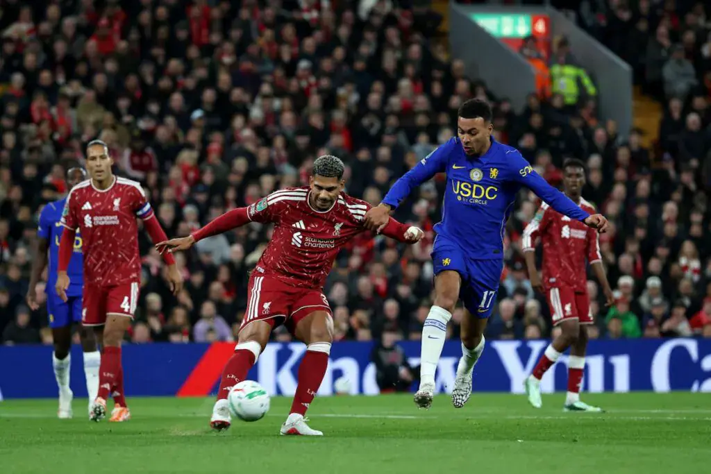 Liverpool beat Chelsea in League Cup shoot-out, Man City survive scare