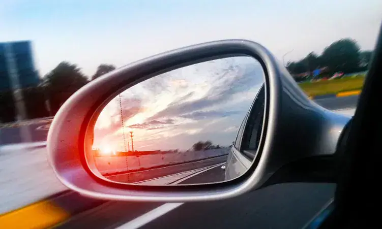 Pupils accused of stealing teachers’car mirrors