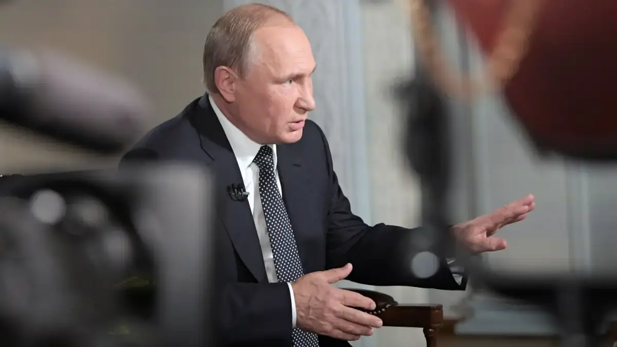 Poutine Strengthens Ties with Algeria at Moscow Gas Exporters Summit