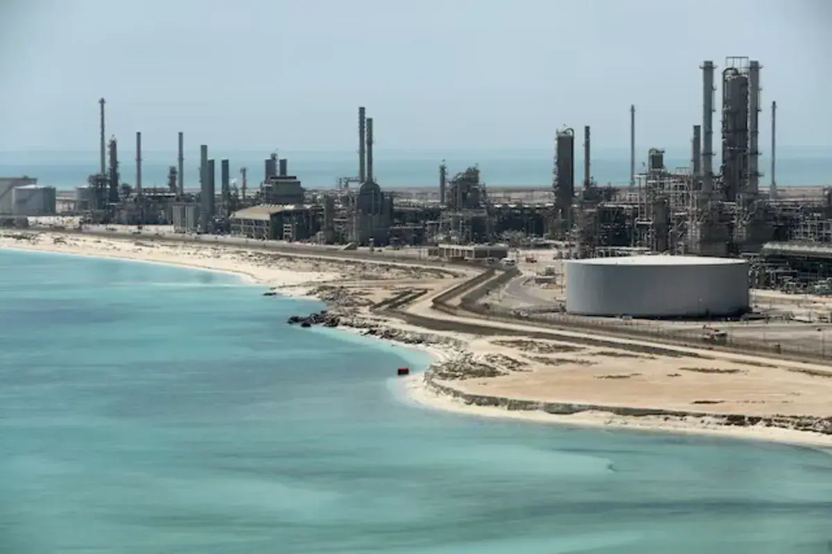 Yemen's Houthis Claim Missile Strike on Saudi Arabia's Ras Tanura Oil Refinery