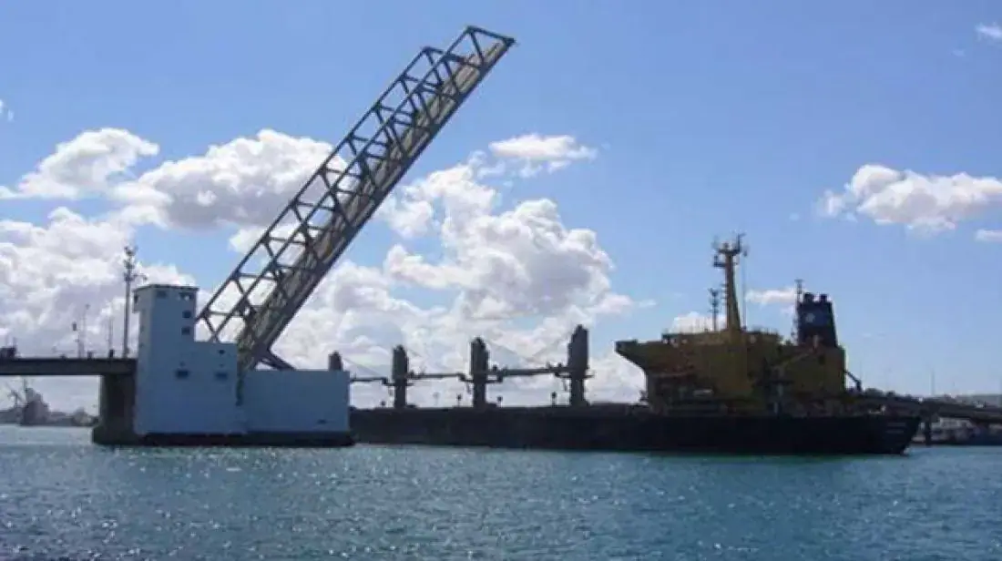 Tunisia's Banzart Moving Bridge to Change Winter Schedule