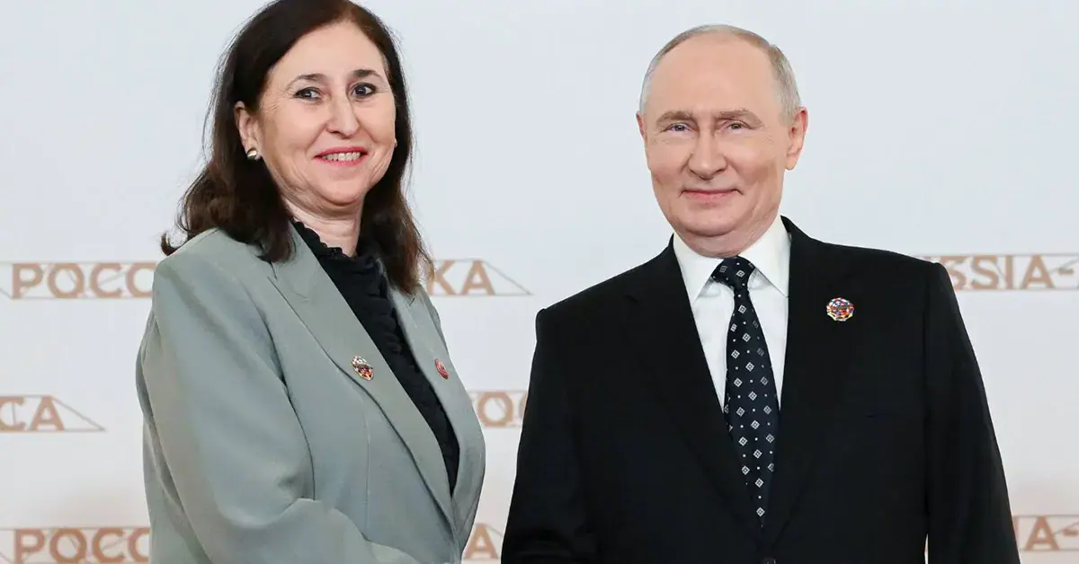 Putin Hosts Tunisian Prime Minister at Kremlin