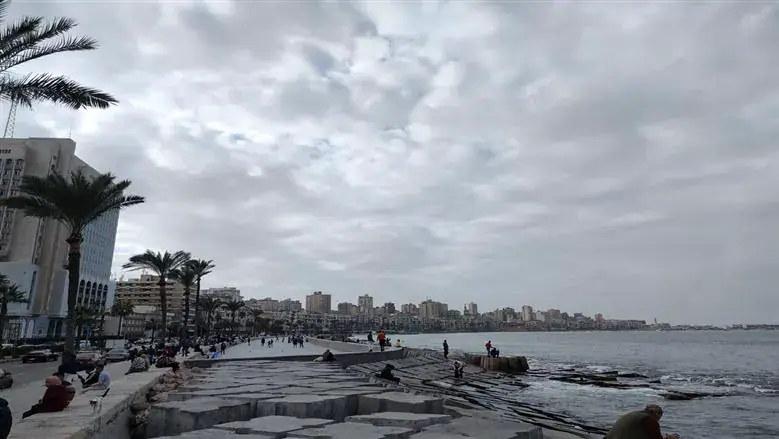 Egyptian Weather Forecast Predicts Rainfall and Strong Winds