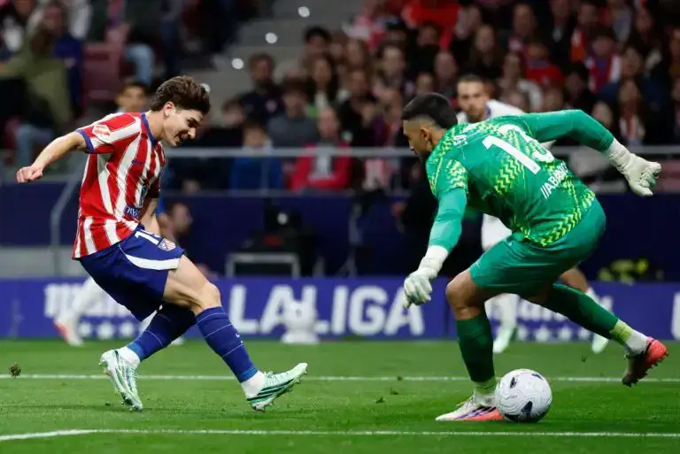 Alvarez Scores as Atletico Madrid Beat Deportivo La Coruna 1-0