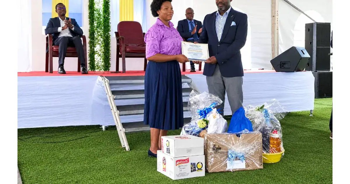 Béninoise Wins Fourth Place in World Postal Union Contest