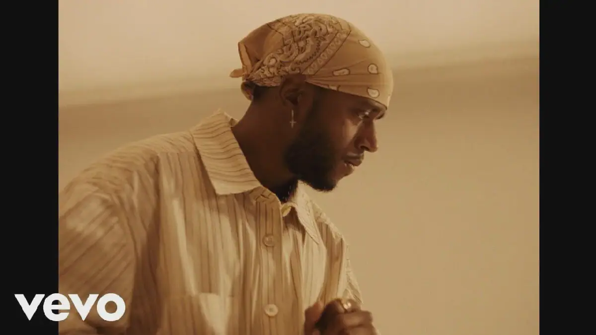 6LACK Releases Official Visualizer for "I GUESS"
