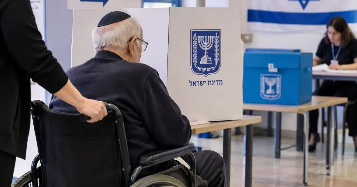 For some Israelis in South Africa, voting means a long-haul flight home