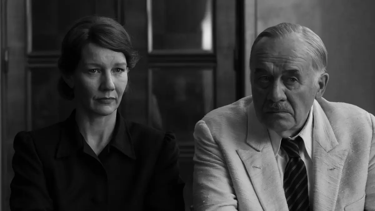 Sandra Hüller plays Erika and Hanns Zischler is Thomas Mann in Fatherland.