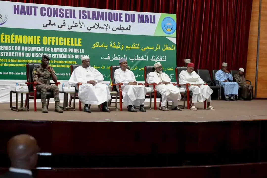 Mali's Prime Minister Receives Document to Counter Extremist Discourse