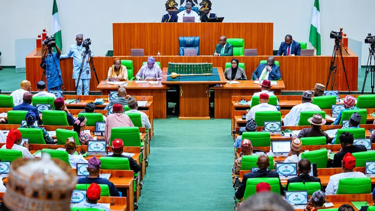 Nigerian Lawmakers Threaten Arrest of Telecom Chiefs Over National Signal Blackouts