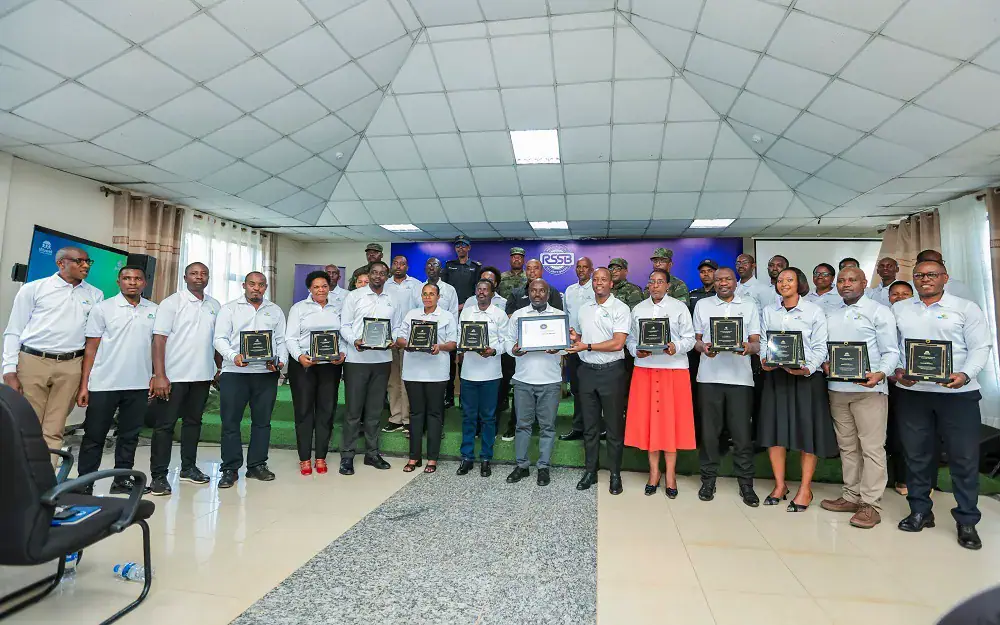 Rwanda's Northern Province Communal Leaders Lauded for Healthcare and Savings Achievements