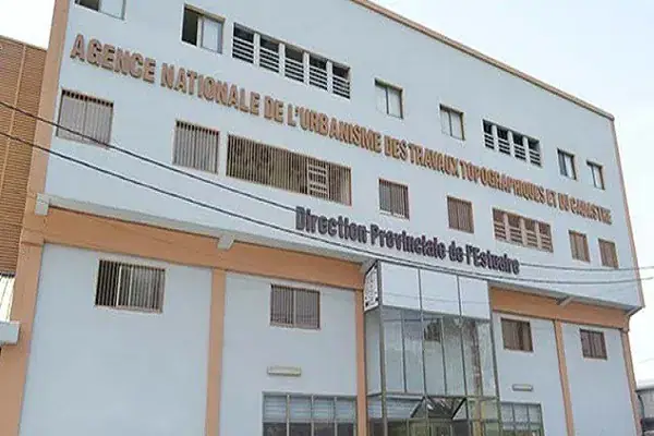 Gabon / Journées portes ouvertes de l’habitat : l’ANUTTC expose les procédures de régularisation et d’accès à la propriété