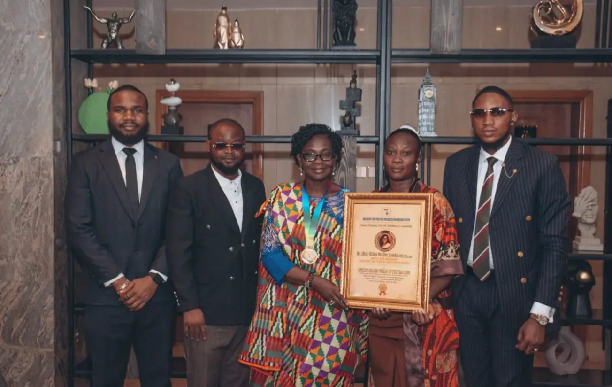 Fowokan Bags Continental Award for Drive Towards Youth, Women Empowerment