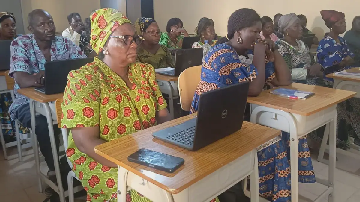 Moundou: Primary School Directors Trained in Computer Skills