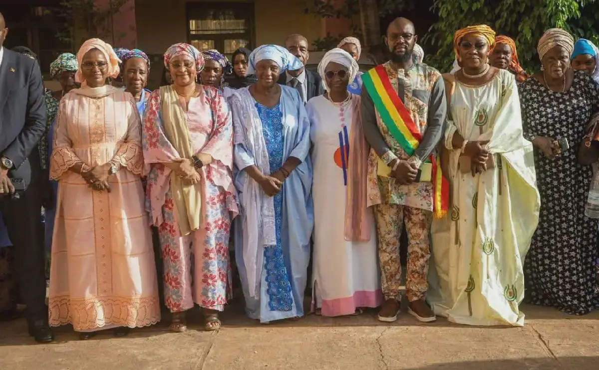 Mali: Women Empowered Through Bead-Making Training