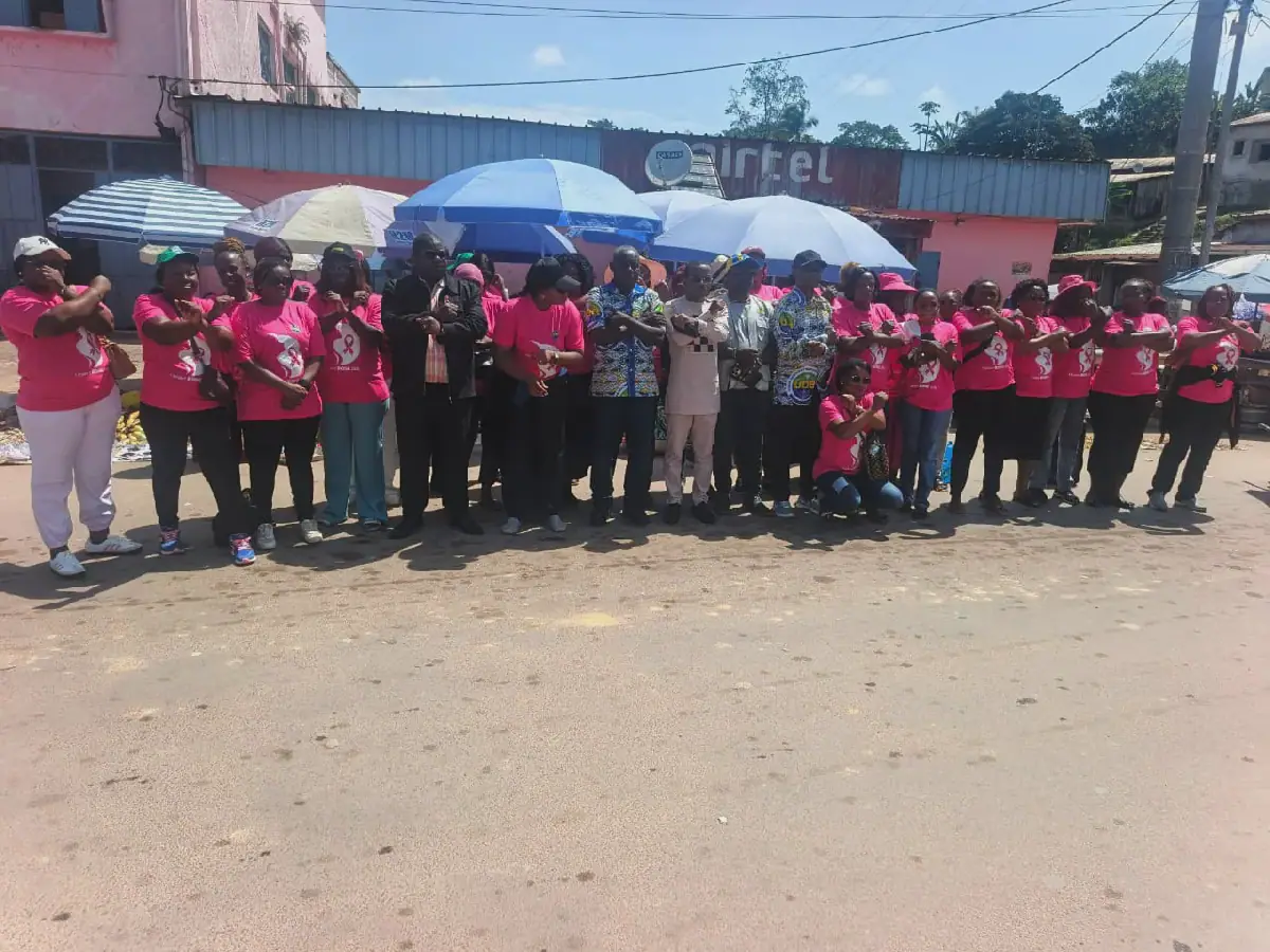 Gabon/Santé – Octobre Rose : les femmes de l’UDB déployées dans les marchés de Koulamoutou pour une sensibilisation de proximité