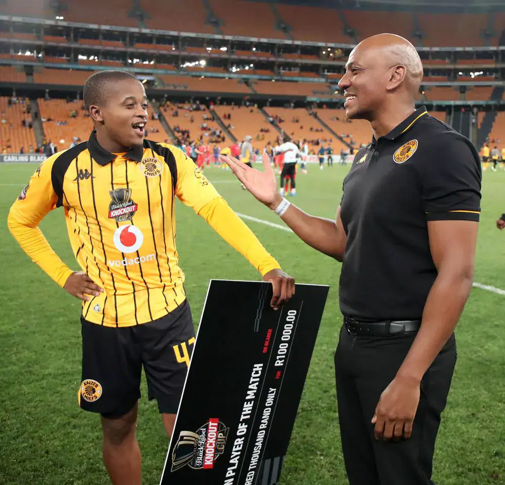 Kaizer Chiefs Coach Da Cruz Eyes Win Against Orlando Pirates