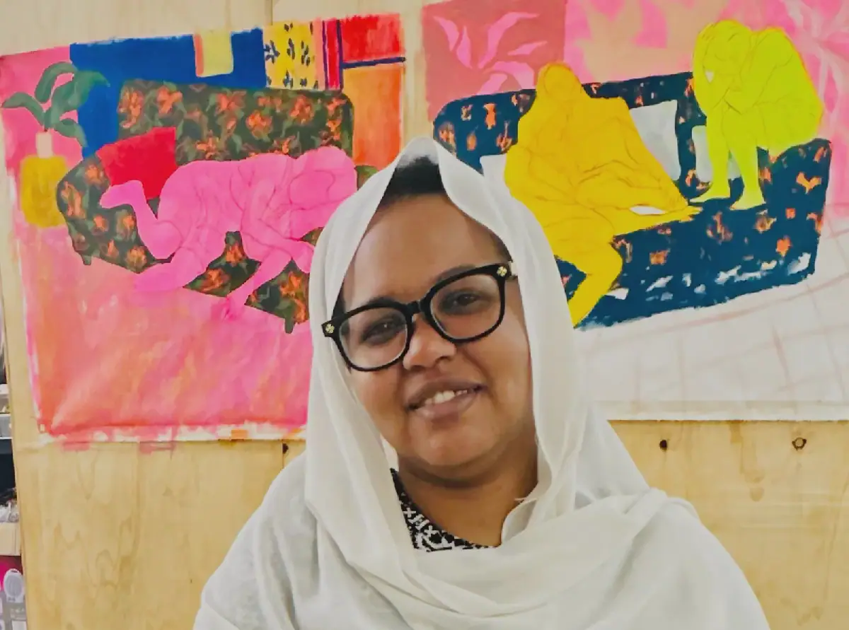 Sudanese Artist Amani Azhari's "Jalassat Al-Shifa" Series Explores Women's Experiences During War