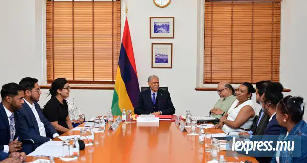 Mauritius PM Consults with NGOs on Social Unrest Causes