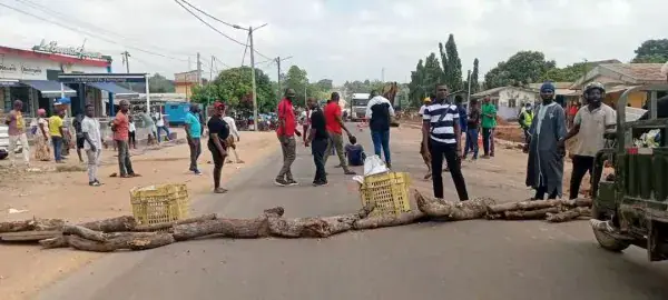 Côte d'Ivoire : Des jeunes de Bondoukou manifestent pour une route à deux fois deux voies