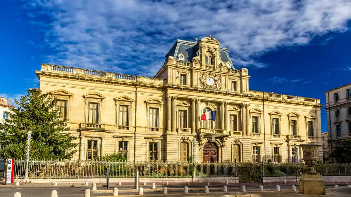 French Immigration Law Set to End, Leaving Thousands of Undocumented Workers in Limbo