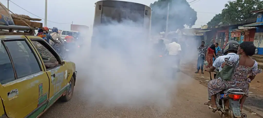 The Scourge of Polluting Old Vehicles in Guinea