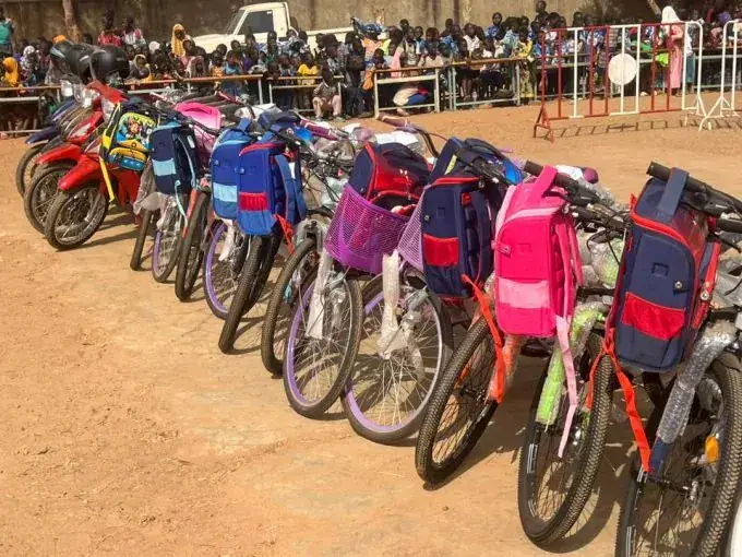 Ouagadougou : L’arrondissement n° 9 célèbre l’excellence scolaire et sanitaire