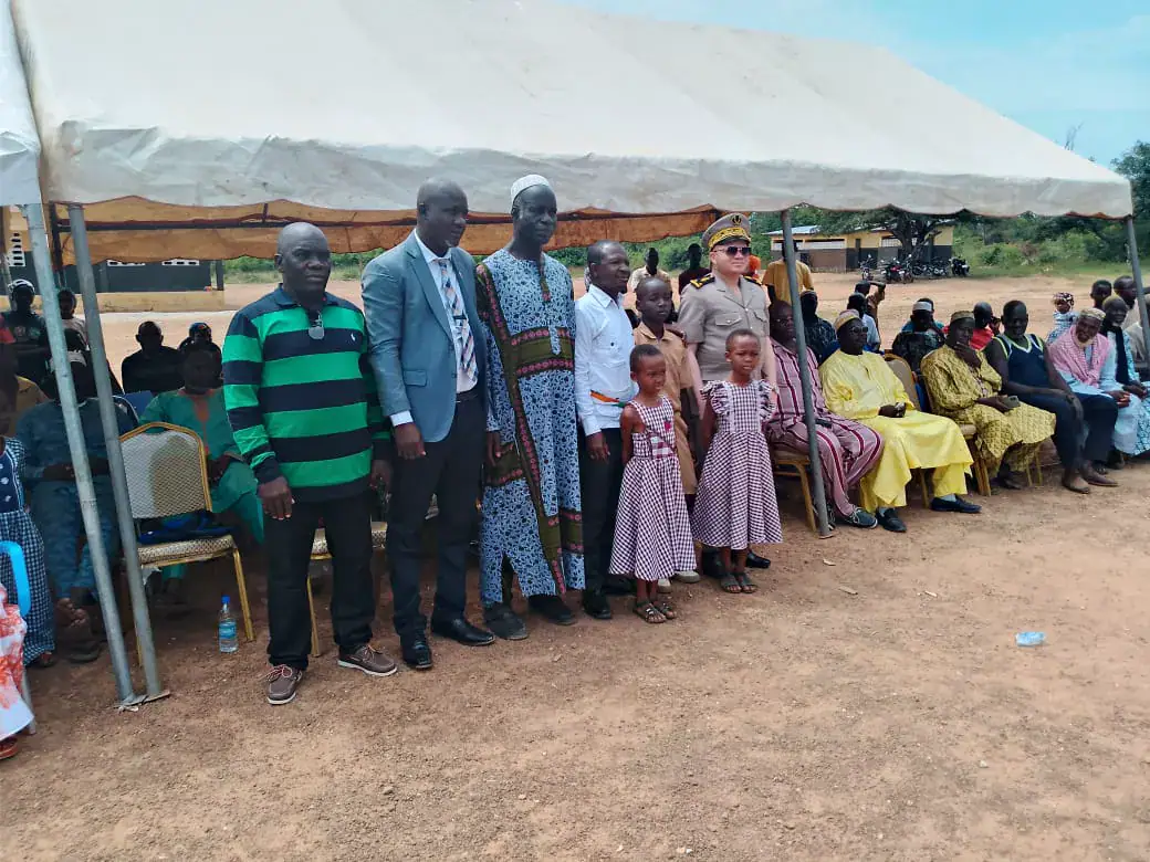 Côte d’Ivoire-AIP/ La mairie offre des équipements et des kits scolaires aux écoles de Seydougou