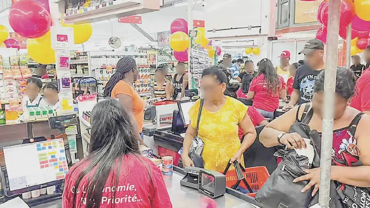 Several Retailers in Mauritius Recruiting Seasonal Workers