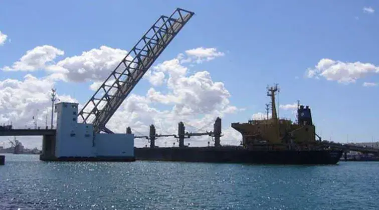 Tunisia's Bizerte to Change Movable Bridge Opening Times for Winter