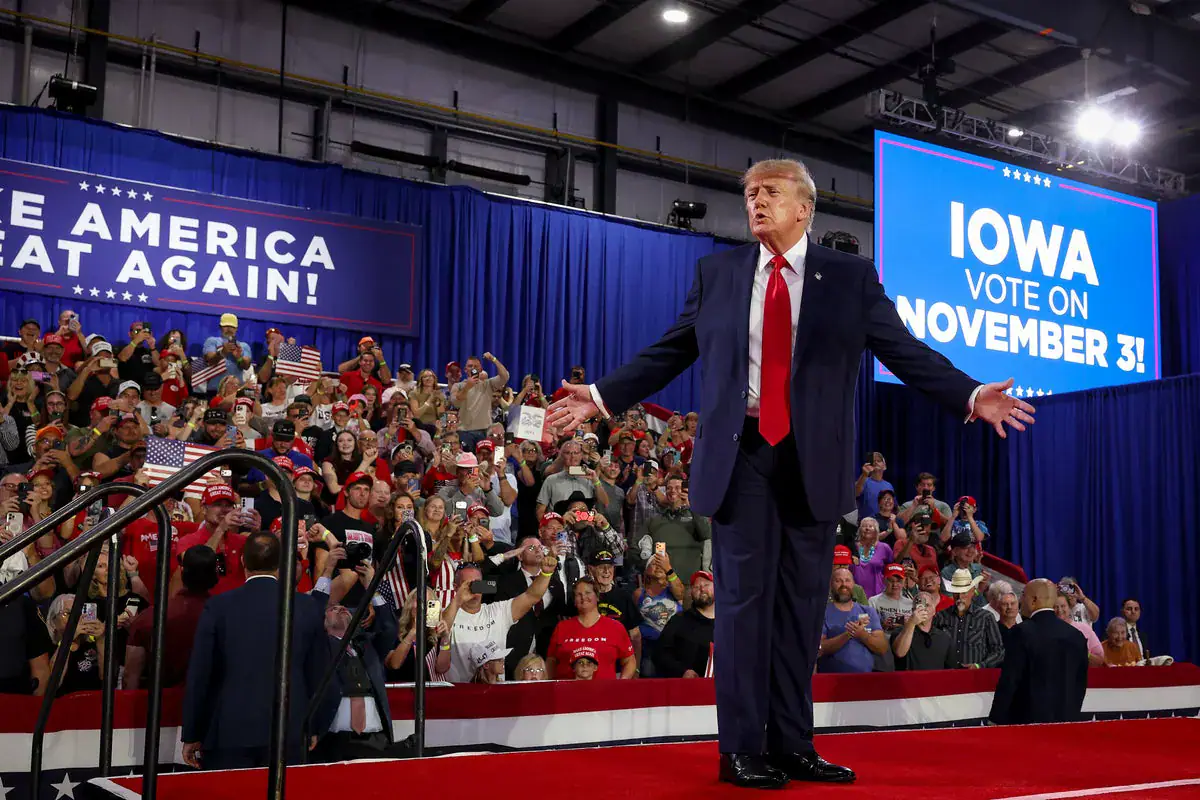 Trump Resumes Midterm Rally Schedule with Events in Kansas and Iowa
