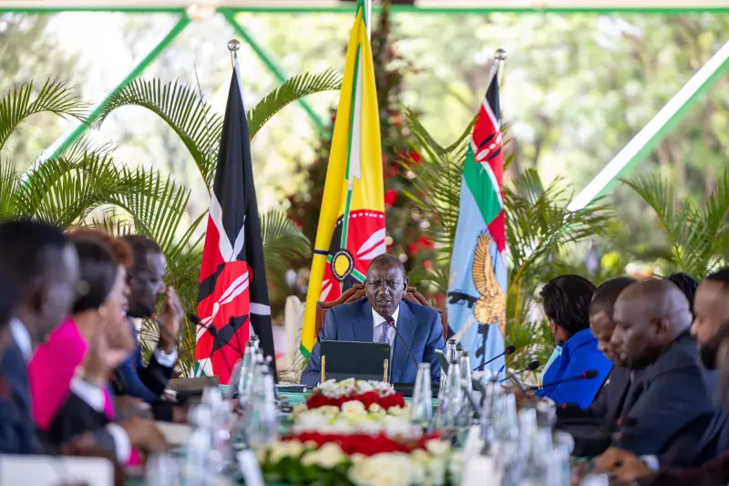 Cabinet short of gender rule as deadline expires