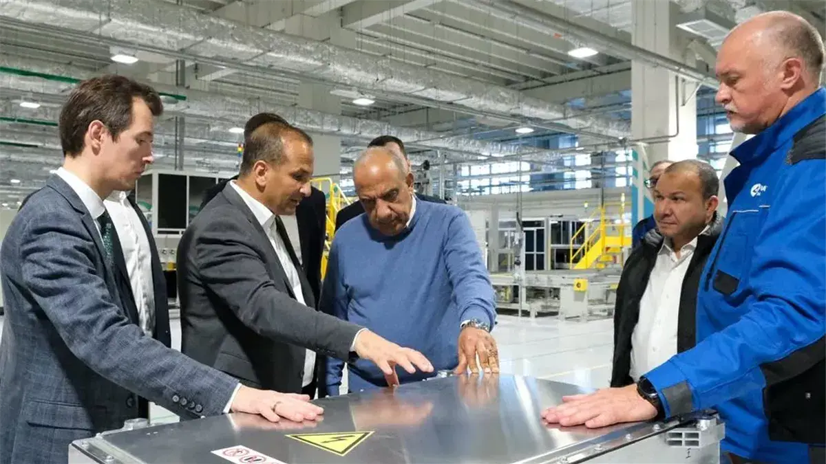 Egypt's Electricity Minister Discusses Energy Storage Battery Localization with Russia's Rosatom
