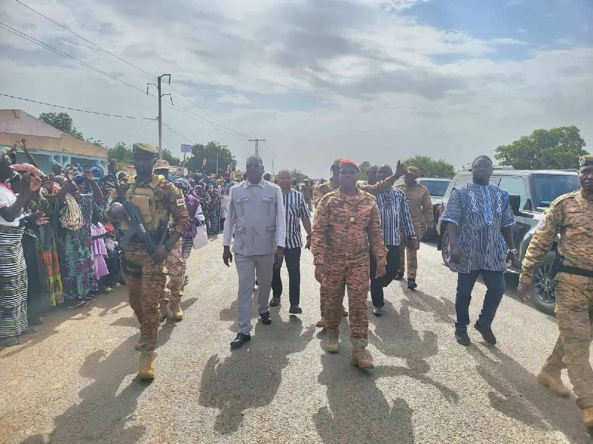 Djibasso : La ministre de la Famille apporte un soutien aux populations retournées