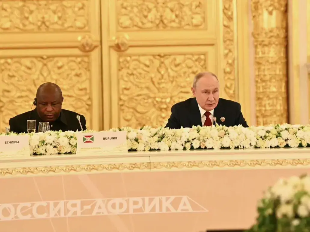 Putin Praises Algeria's Strategic Partnership with Russia