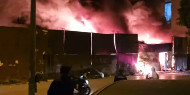 Large Fire Engulfs Car Shelter in Bab El Khadra