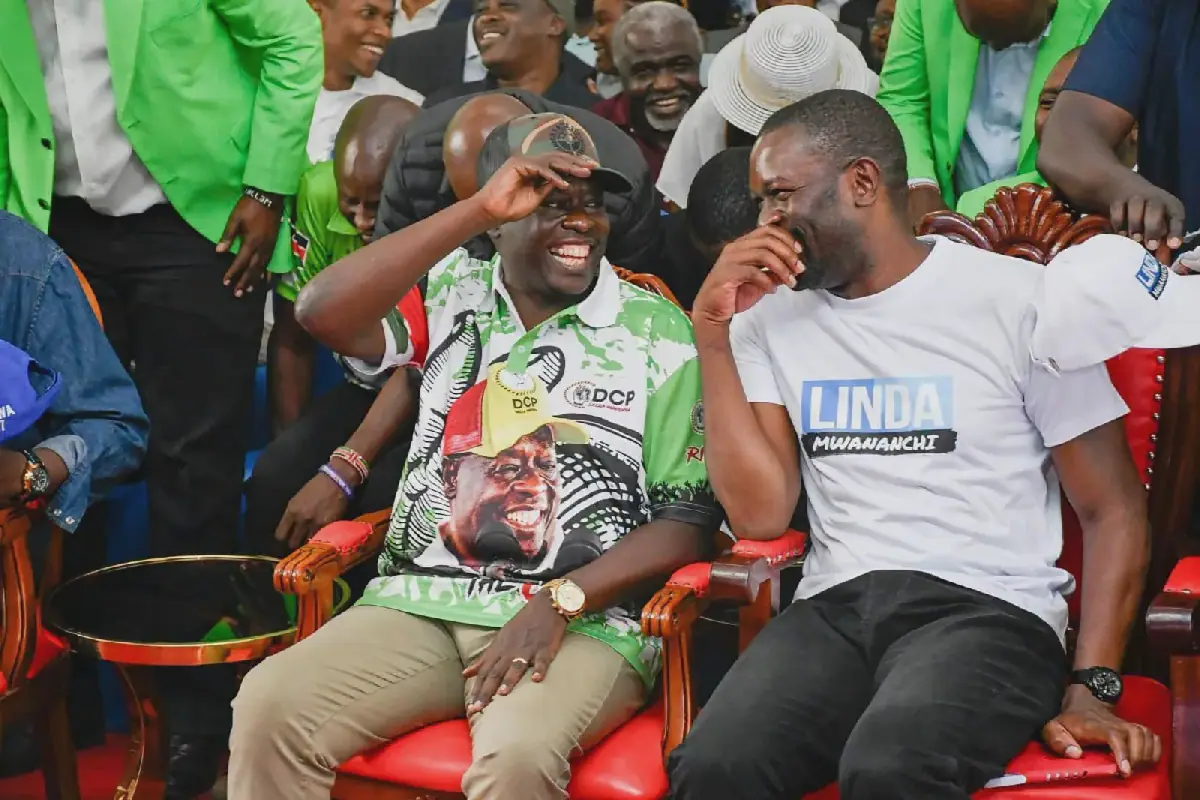 Sifuna Criticizes Ruto's Bayern-Ajax Announcement, Cites Kenyans Detained in Ukraine